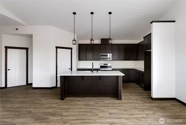 $655,000 | 758 Northwest Shire Street, Oak Harbor, WA 98277