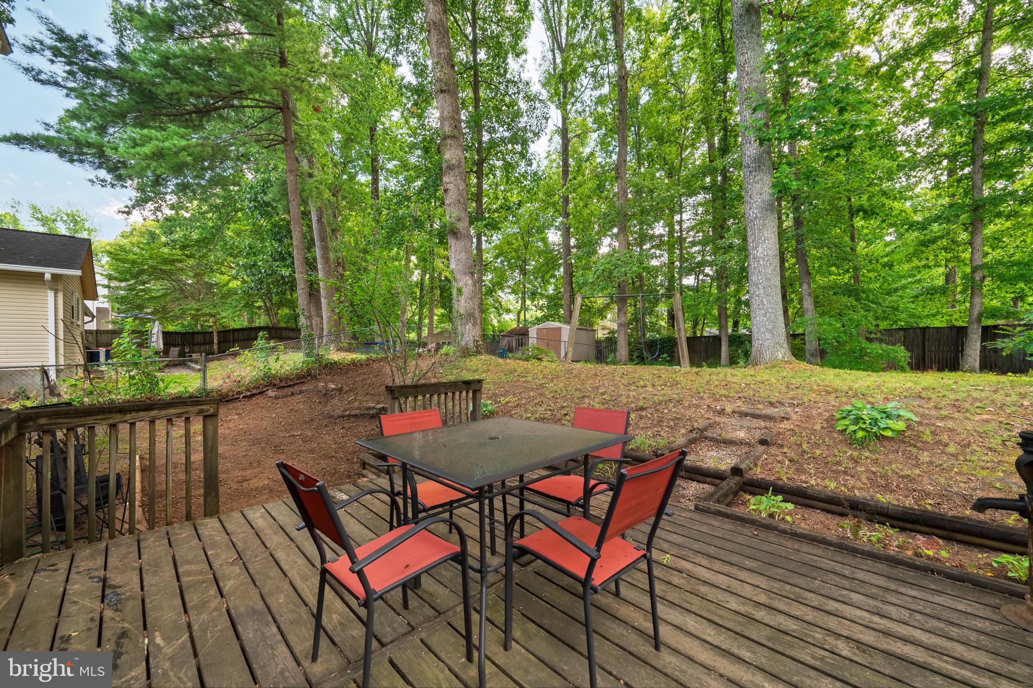 13008 Sturbridge Road Woodbridge, VA 22192 - Photo 13 of 25