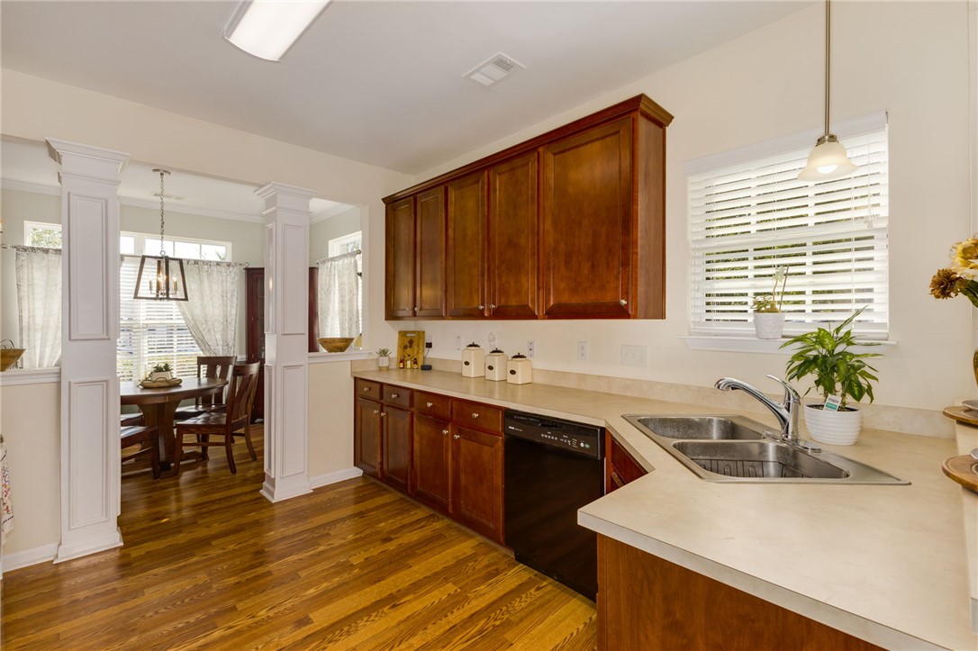 27 Swade Way Greer, SC 29650 - Photo 5 of 17 Gallery Image 5