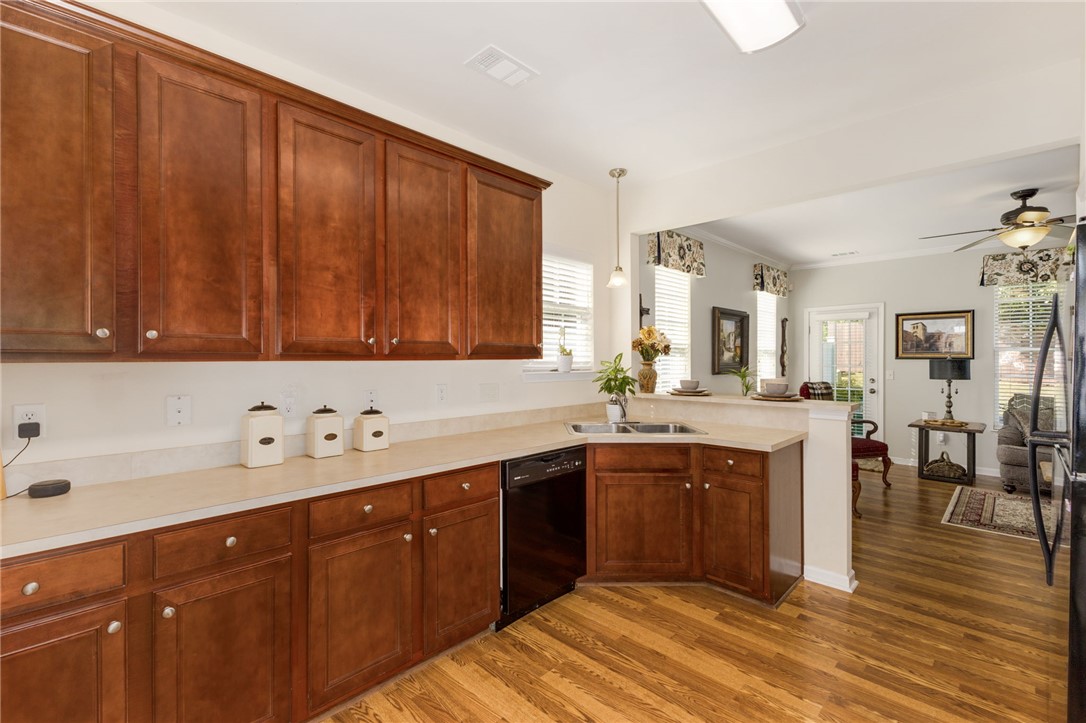 27 Swade Way Greer, SC 29650 - Photo 7 of 17 Gallery Image 7