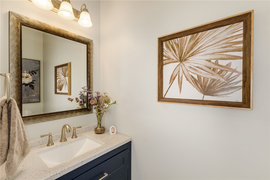 27 Swade Way Greer, SC 29650 - Photo 8 of 17 Half Bath