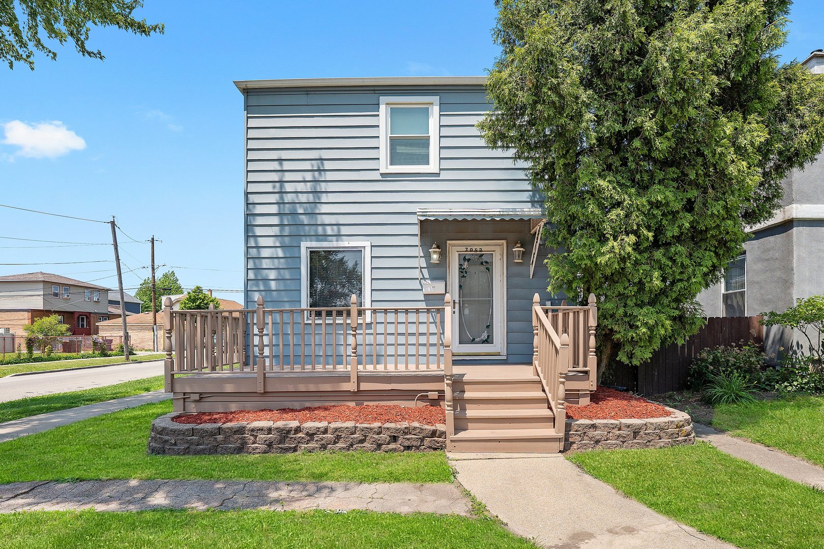 7052 41st Street Berwyn, IL 60402 - Photo 1 of 22