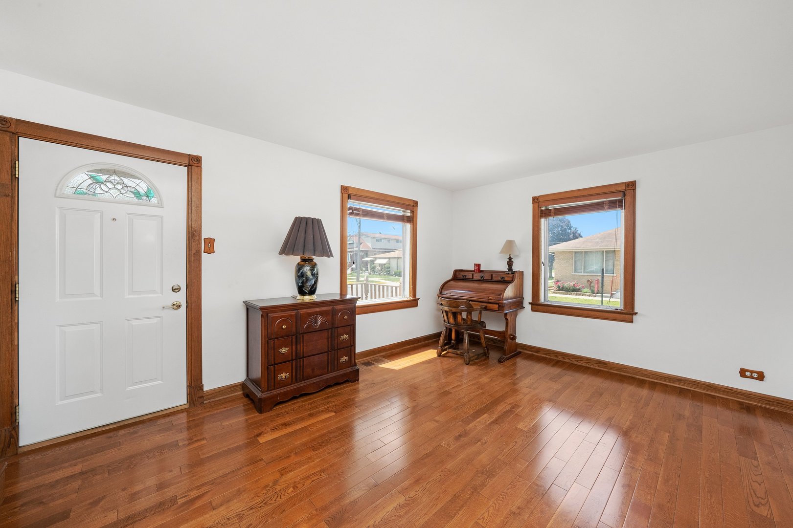 7052 41st Street Berwyn, IL 60402 - Photo 4 of 22