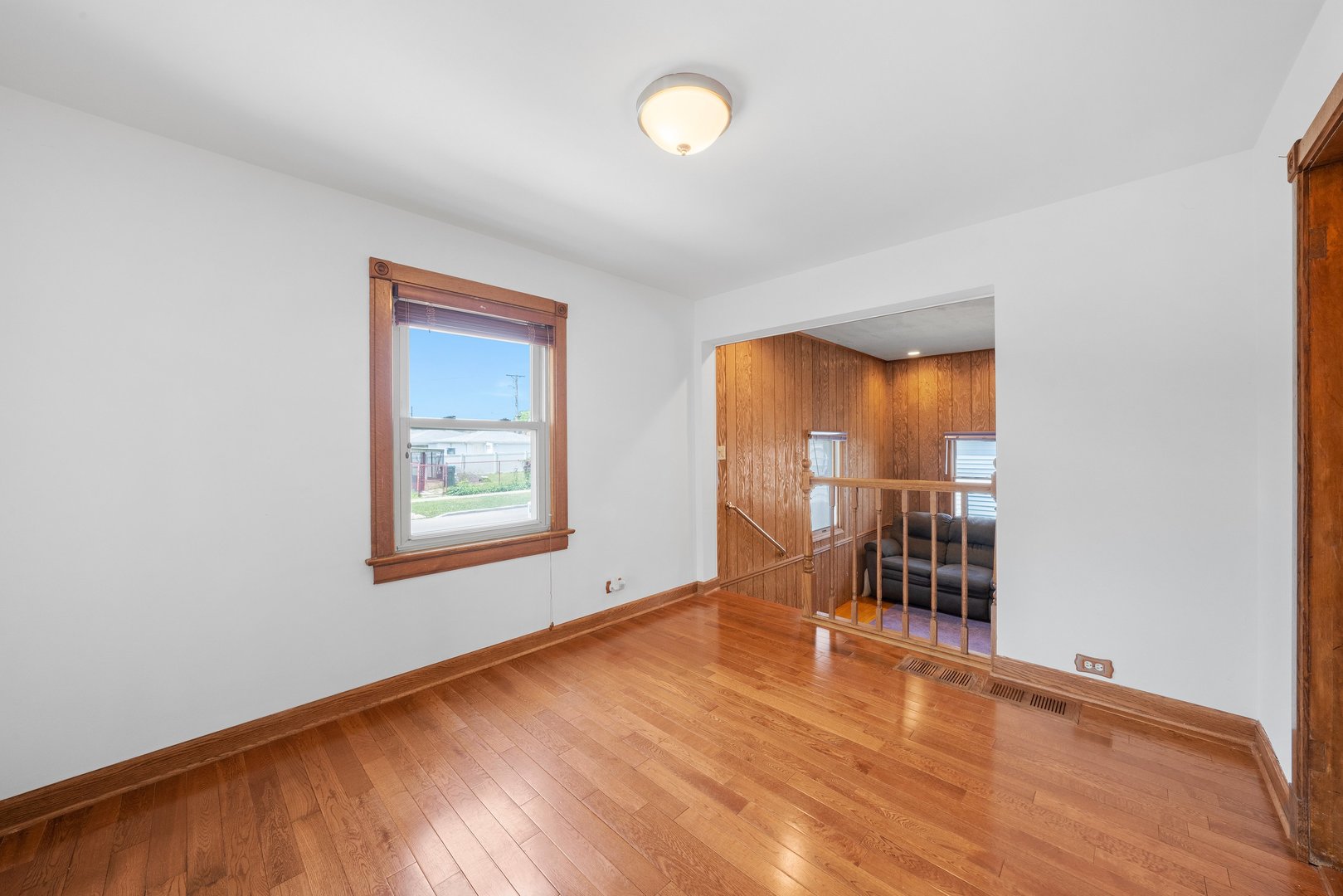 7052 41st Street Berwyn, IL 60402 - Photo 6 of 22