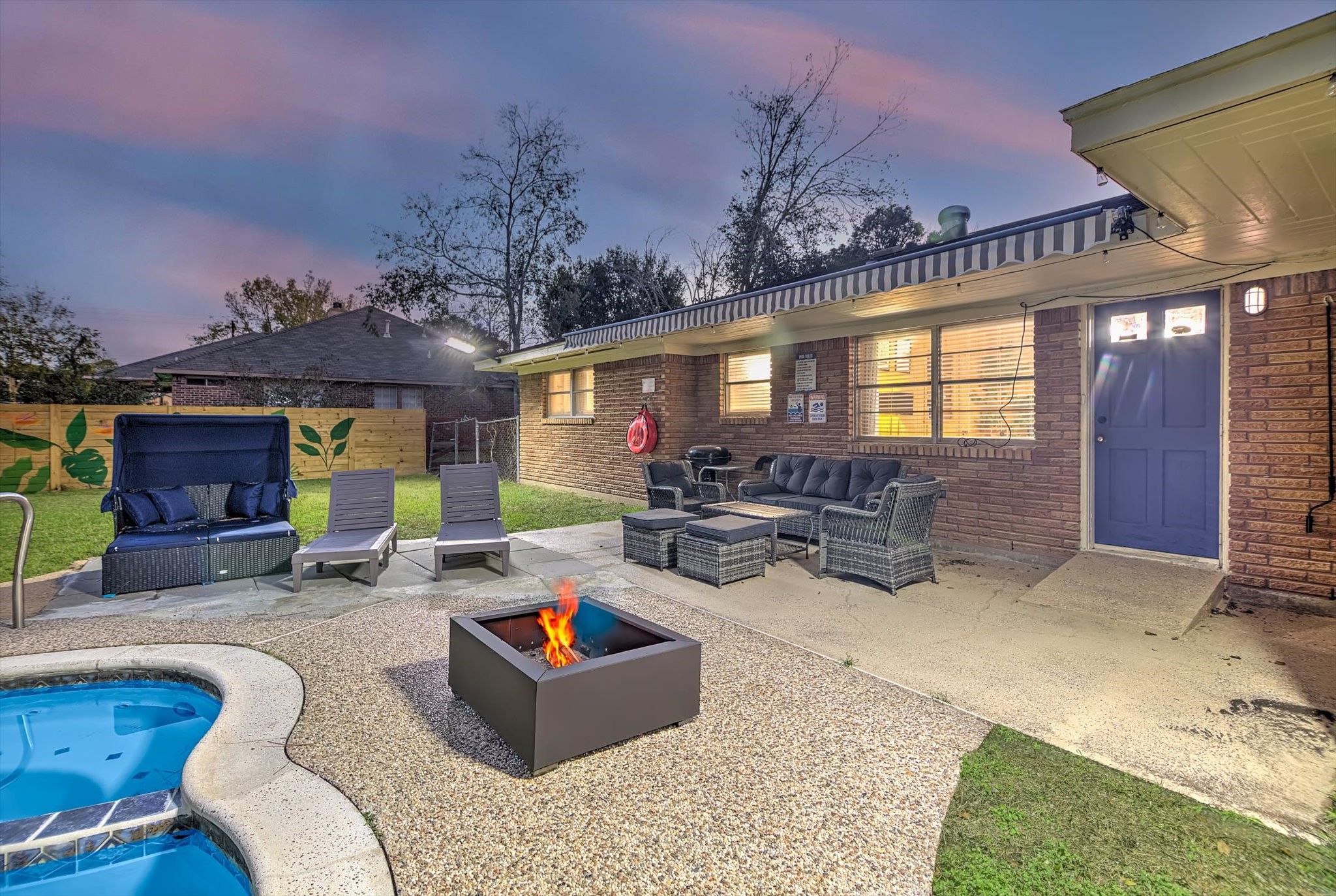 9825 Radio Road Houston, TX 77075 - Photo 33 of 50 a living room with furniture and a fireplace