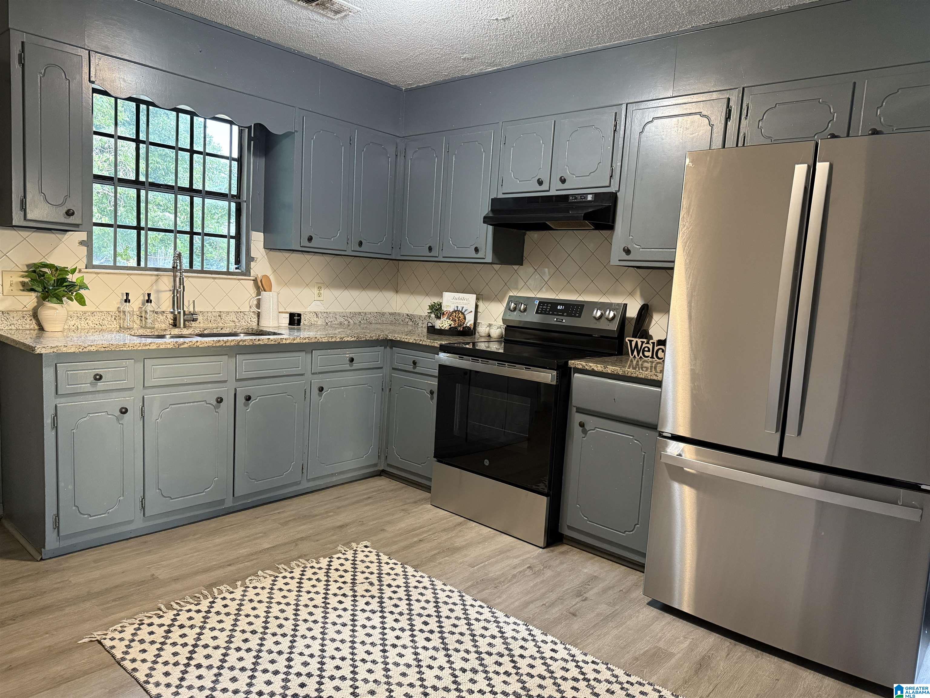 1527 14th Street Birmingham, AL 35211 - Photo 3 of 15