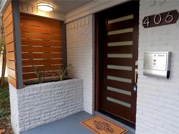 a view of front door of house