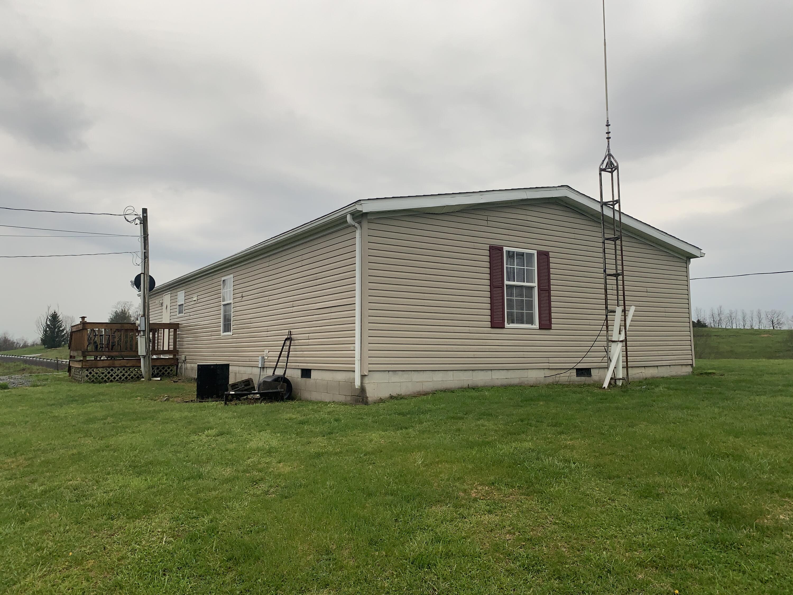 10817 Elizaville Road Ewing, KY 41039 - Photo 4 of 22 50385C22-8317-4D36-87A9-098BC5151A79