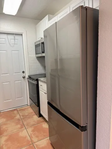 $2,200 | 3370 Northeast 16th Terrace, Unit 3, Pompano Beach, FL 33064