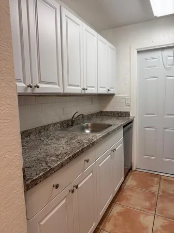 $2,200 | 3370 Northeast 16th Terrace, Unit 3, Pompano Beach, FL 33064