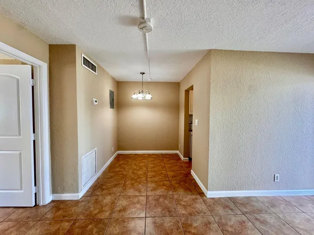 $2,200 | 3370 Northeast 16th Terrace, Unit 3, Pompano Beach, FL 33064