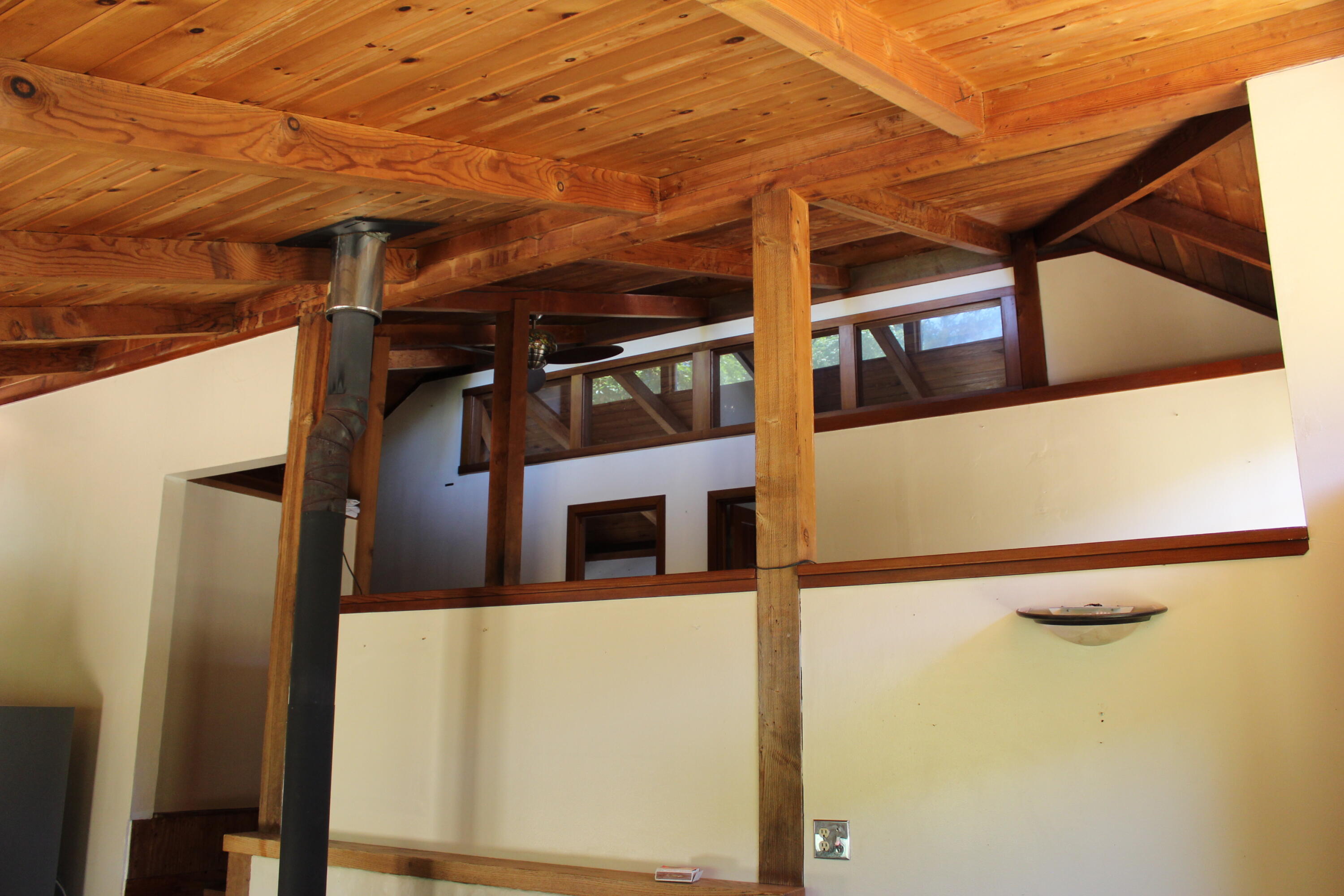 3961 Red Rock Road Garberville, CA 95542 - Photo 23 of 45 Cabin