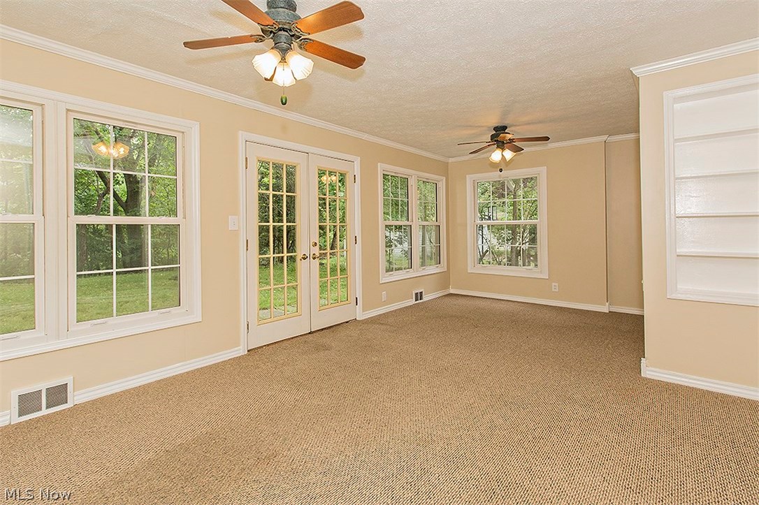 3610 Cummings Road Cleveland, OH 44118 - Photo 3 of 29