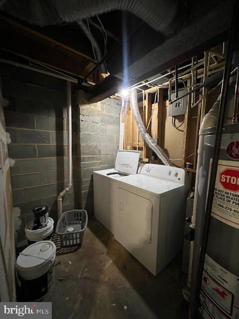 14811 Ensor Court Woodbridge, VA 22193 - Photo 28 of 34 a utility room with dryer washer and stair