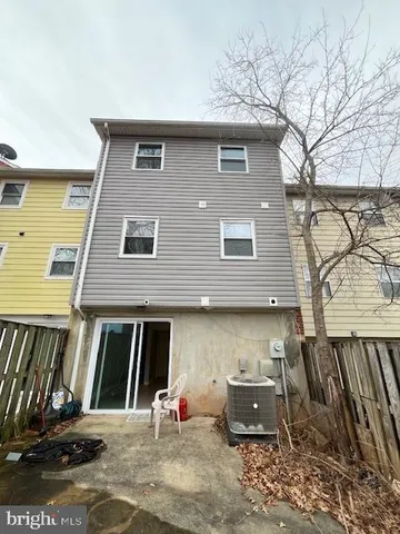 $2,400 | 14811 Ensor Court, Woodbridge, VA 22193