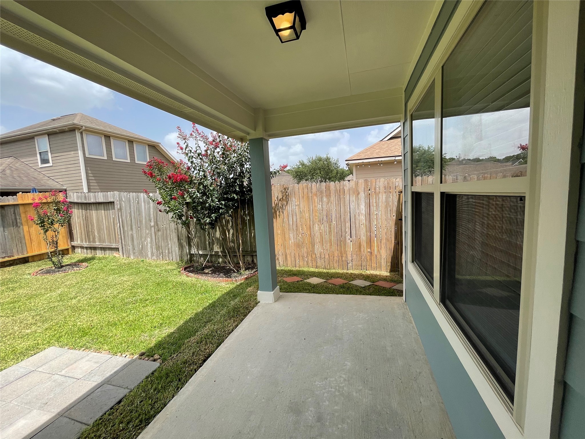 6110 Moran Crest Drive Spring, TX 77388 - Photo 43 of 49 a view of a back yard of the house