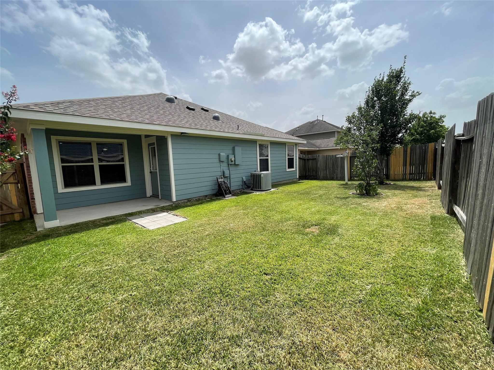 6110 Moran Crest Drive Spring, TX 77388 - Photo 45 of 49 a view of a house with yard and porch
