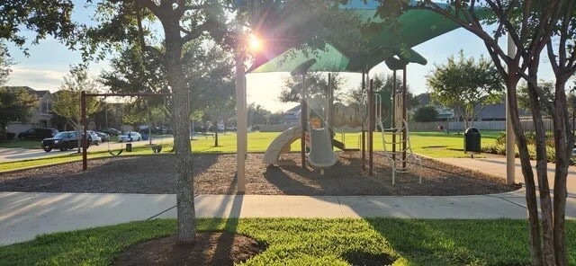 6110 Moran Crest Drive Spring, TX 77388 - Photo 49 of 49 a view of a park with slide