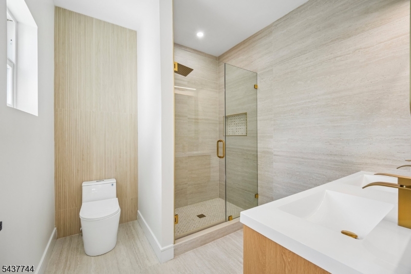 63 Westland Road Cedar Grove, NJ 07009 - Photo 23 of 40