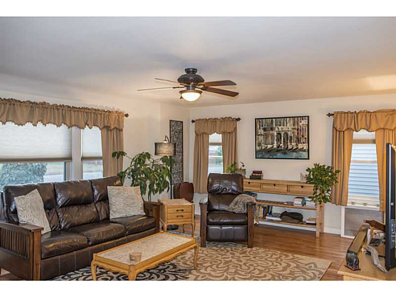 84 Chace Avenue Providence, RI 02906 - Photo 11 of 18 Living Room.