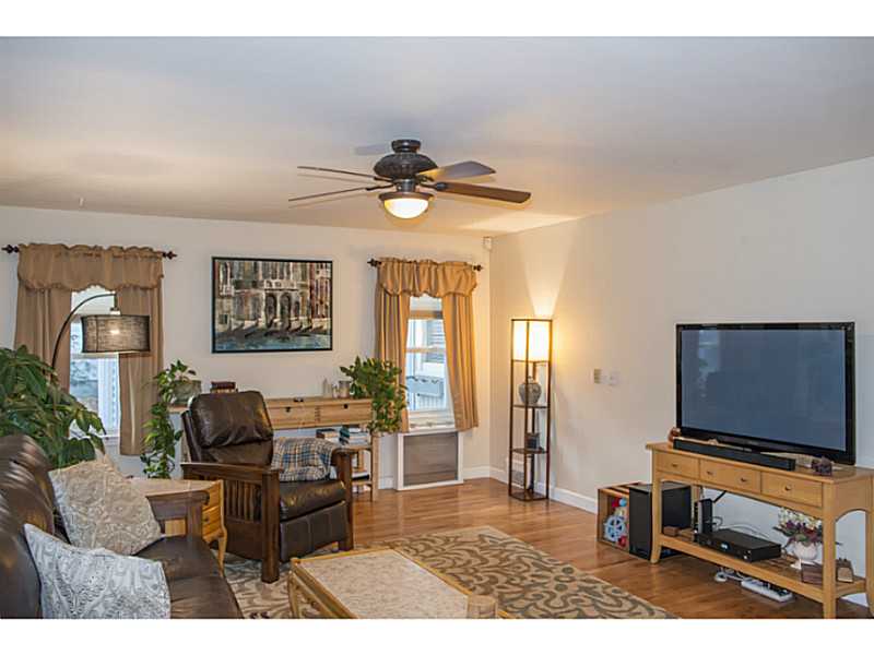 84 Chace Avenue Providence, RI 02906 - Photo 12 of 18 Living Room.