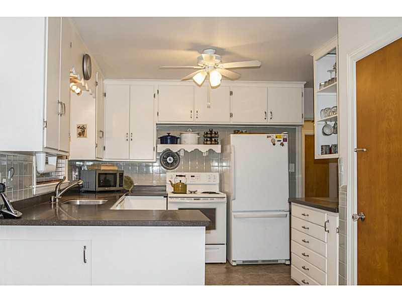 84 Chace Avenue Providence, RI 02906 - Photo 9 of 18 Kitchen.