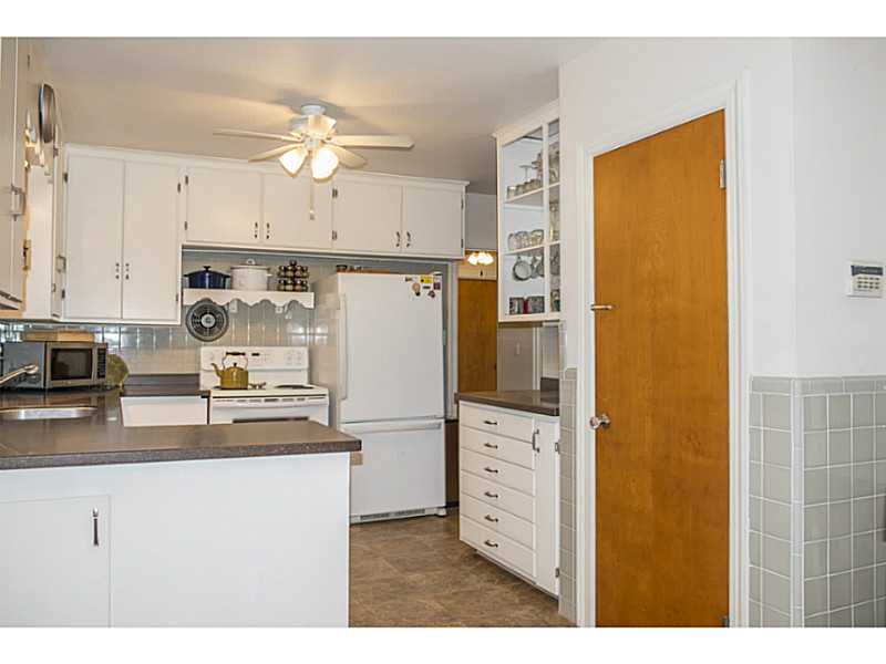84 Chace Avenue Providence, RI 02906 - Photo 10 of 18 Kitchen.