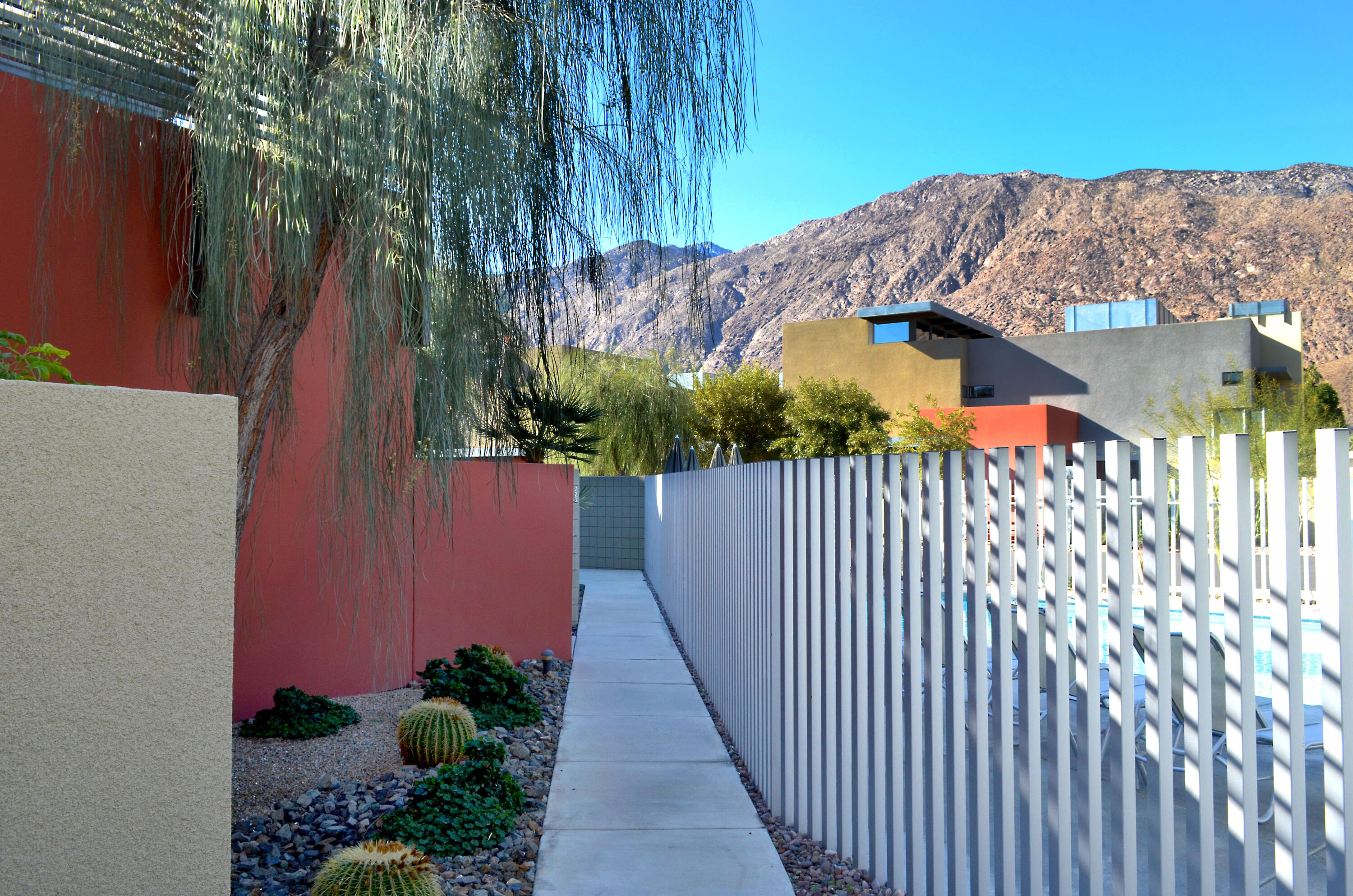 721 East Arenas Road Palm Springs, CA 92262 - Photo 3 of 41 DSC_0272