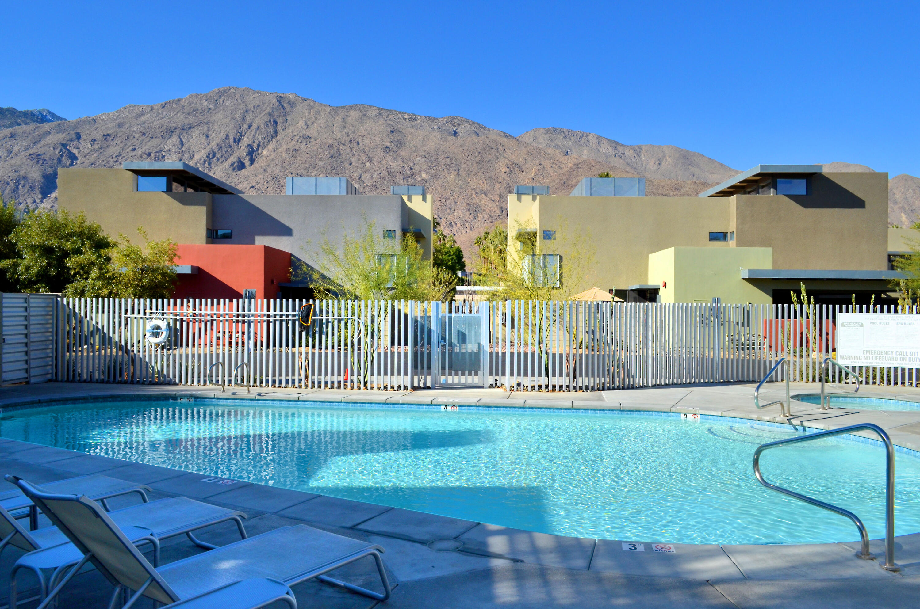 721 East Arenas Road Palm Springs, CA 92262 - Photo 4 of 41 DSC_0267