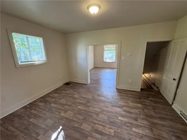 $1,500 | 1067 Cleveland Avenue, Brackenridge, PA 15014