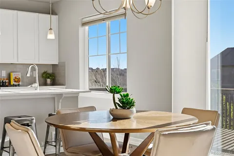 $679,500 | 7363 South Scottsburg Way, Aurora, CO 80016