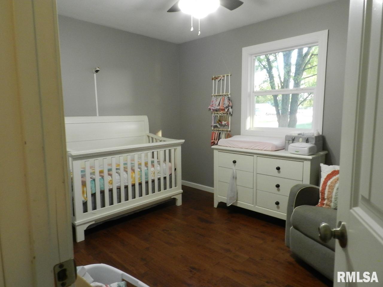 5127 Hanley Road Quincy, IL 62305 - Photo 5 of 9 Gallery Image 5