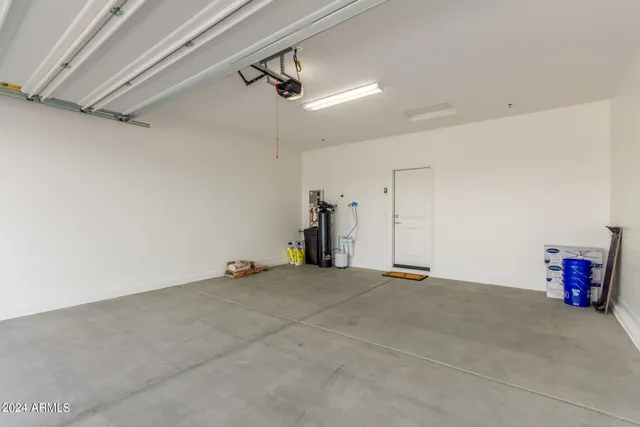 $3,995 | 18223 East Coronado Cave Court, Rio Verde, AZ 85263