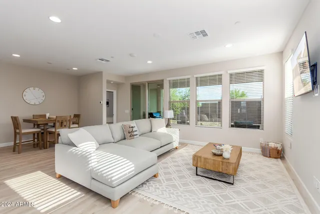 $3,995 | 18223 East Coronado Cave Court, Rio Verde, AZ 85263