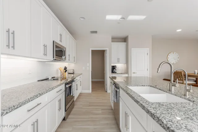 $3,995 | 18223 East Coronado Cave Court, Rio Verde, AZ 85263