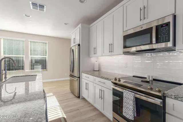 $3,995 | 18223 East Coronado Cave Court, Rio Verde, AZ 85263