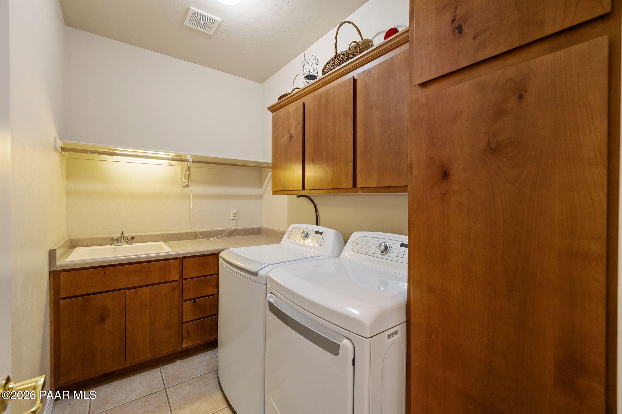 13268 East Remington Road Prescott Valley, AZ 86315 - Photo 33 of 44 Laundry