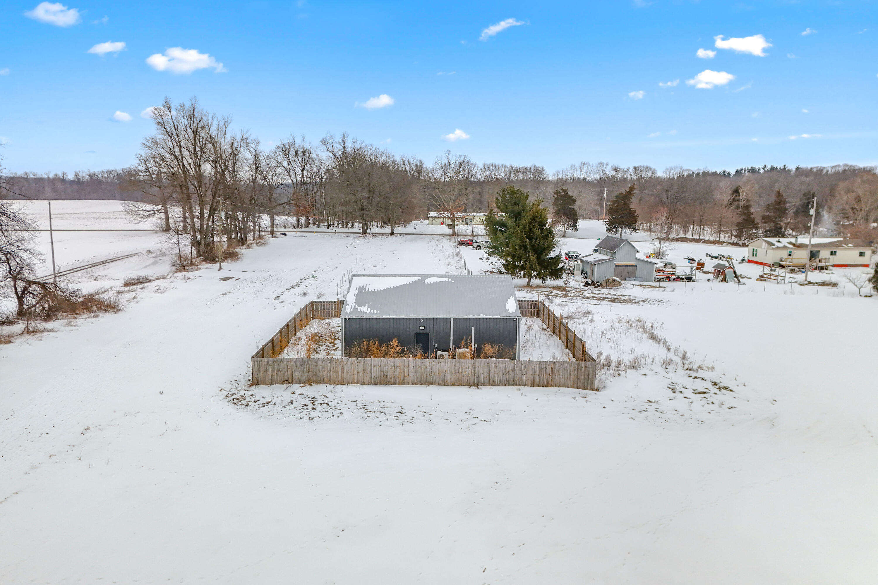 7505 Reading Road East Pittsford, MI 49271 - Photo 10 of 46 9