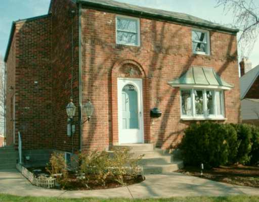 509 Old Farm Road Pittsburgh, PA 15234 - Photo 1 of 8 Gallery Image 1