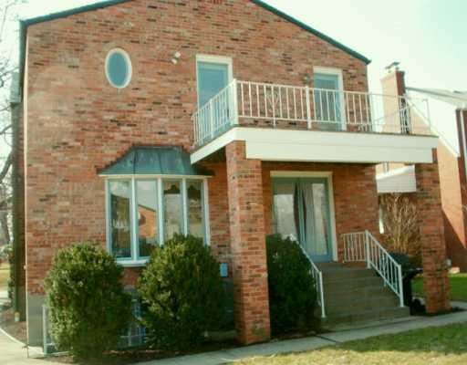 509 Old Farm Road Pittsburgh, PA 15234 - Photo 2 of 8 Gallery Image 2
