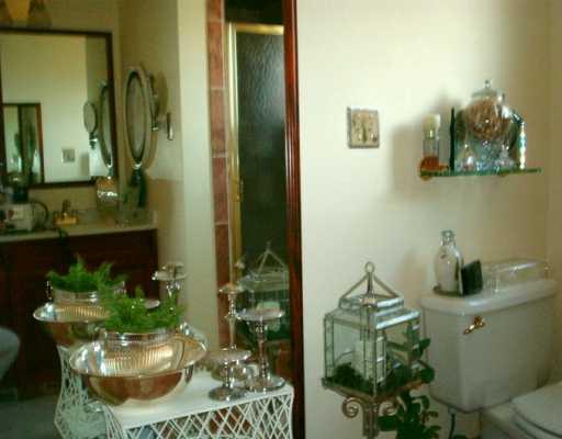 509 Old Farm Road Pittsburgh, PA 15234 - Photo 7 of 8 Gallery Image 7