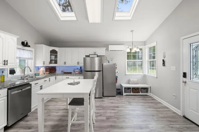 $389,999 | 298 County Rd S-18-299, St. George, SC 29477