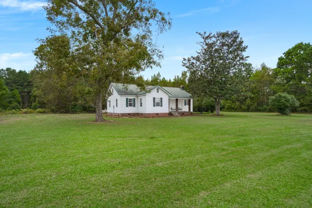 $389,999 | 298 County Rd S-18-299, St. George, SC 29477