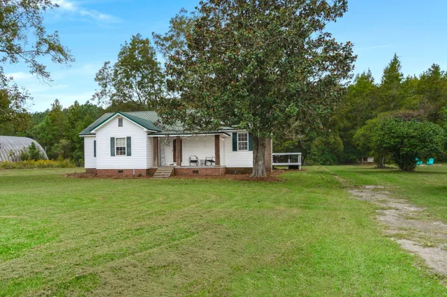 $389,999 | 298 County Rd S-18-299, St. George, SC 29477