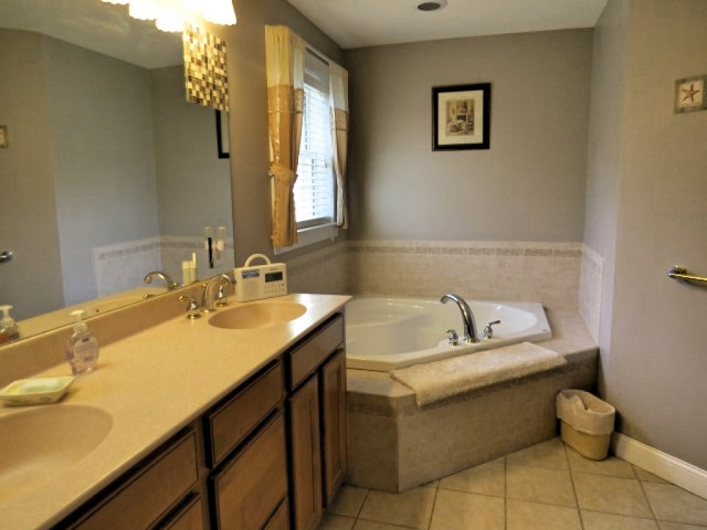 78 Danville Road Kingston, NH 03848 - Photo 14 of 26