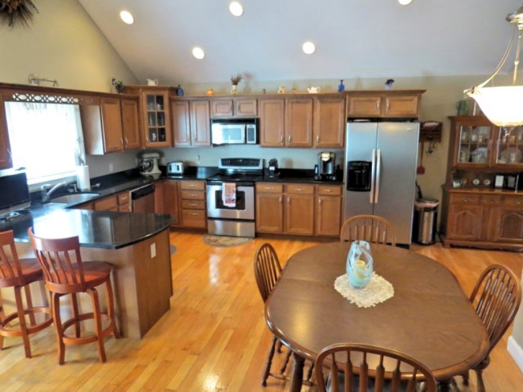 78 Danville Road Kingston, NH 03848 - Photo 3 of 26