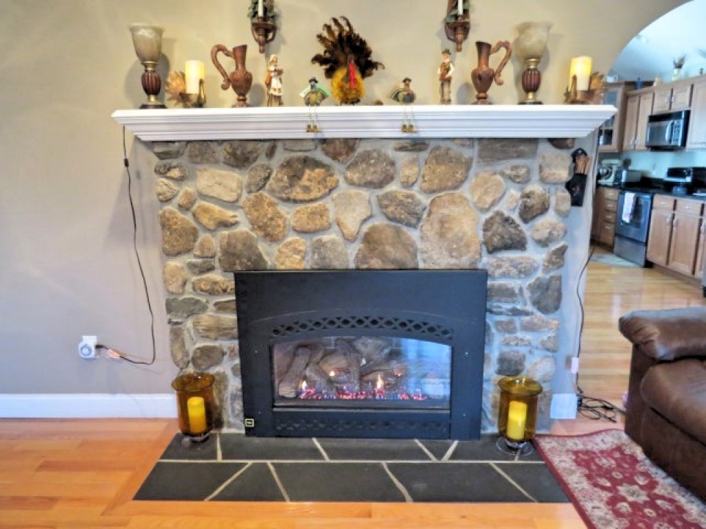 78 Danville Road Kingston, NH 03848 - Photo 8 of 26