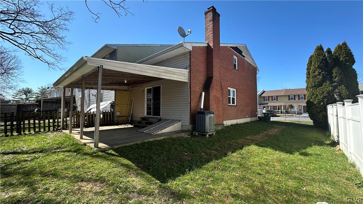 7570 Buttercup Road Lower Macungie Township, PA 18062 - Photo 5 of 38 Gallery Image 5