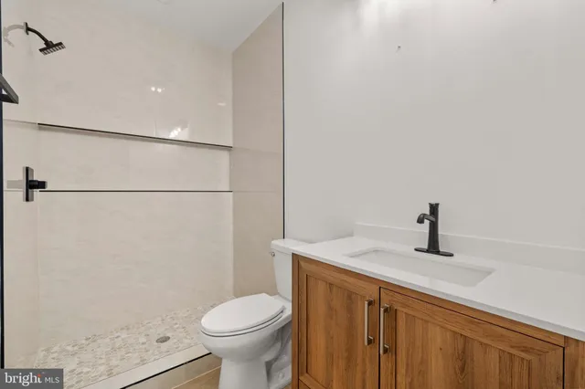 $2,875,000 | 1905 North Taylor Street, Arlington, VA 22207