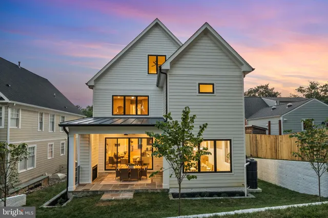 $2,875,000 | 1905 North Taylor Street, Arlington, VA 22207